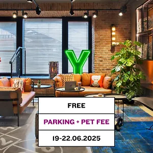Moxy Praga Отель