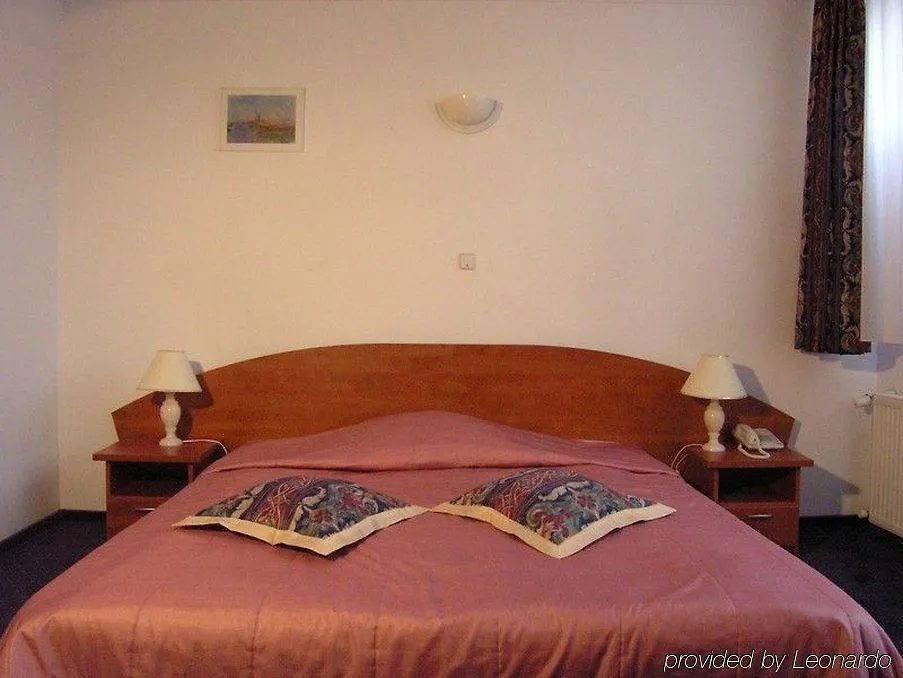 Hotel Belwederski Varsó
