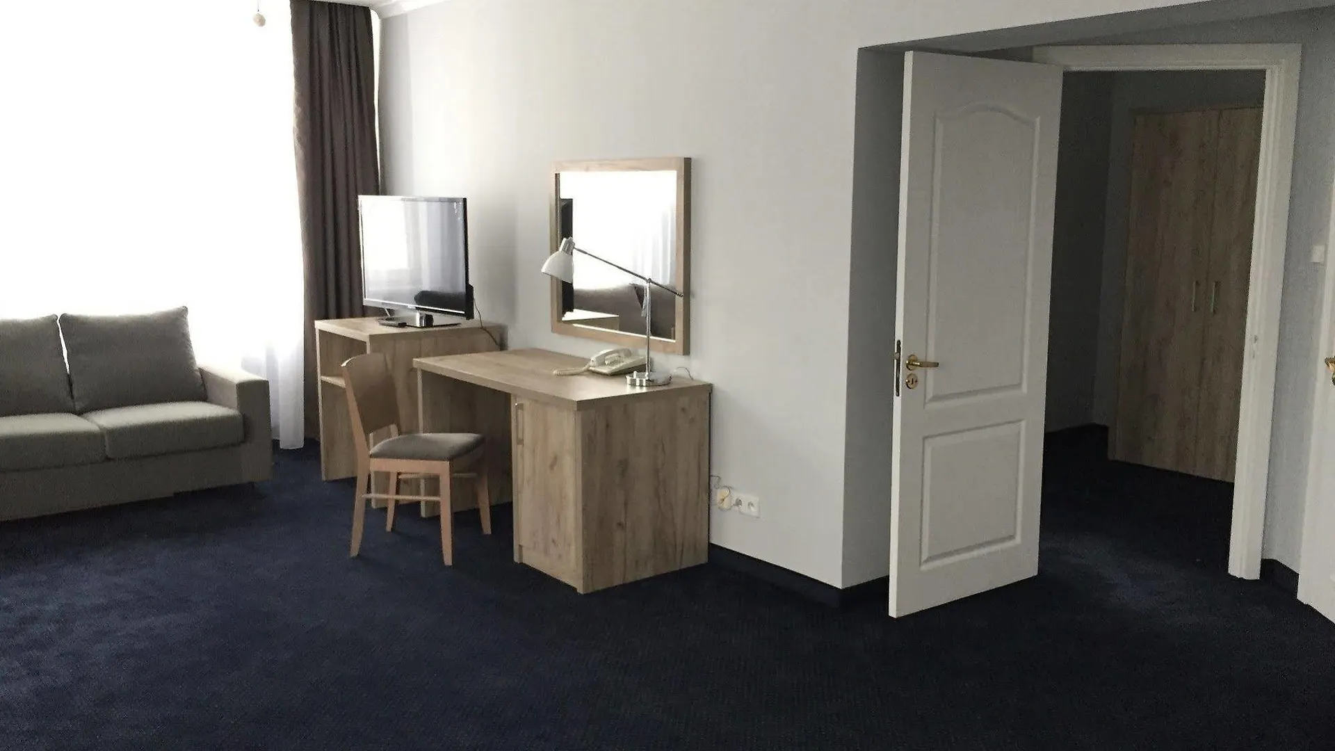 Hotel Belwederski Varsó 3*,